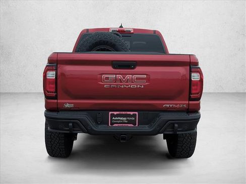 Used 2024 GMC Canyon AT4X w/ AT4X AEV Edition image 7