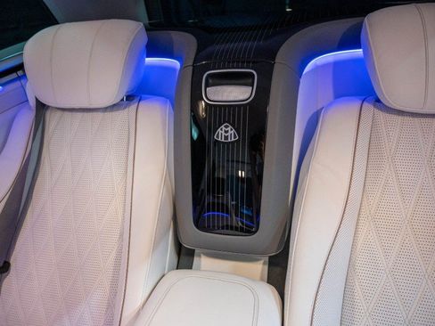 Certified 2024 Mercedes-Benz Maybach GLS 600 4MATIC image 26