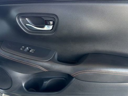Certified 2025 Honda HR-V Sport image 21