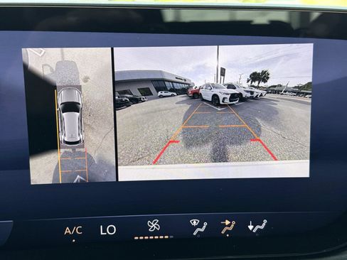 Used 2025 Buick Envision Preferred image 24