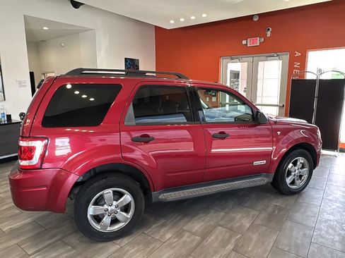 Used 2008 Ford Escape XLT FWD image 16