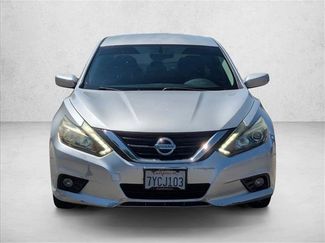Used 2016 Nissan Altima 2.5 SR w/ LED Appearance Package FWD video 2