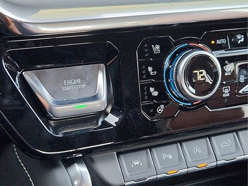 New 2024 GMC Sierra 1500 Denali Ultimate image 12