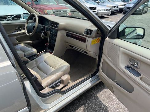 Used 2000 Volvo S70 GLT FWD image 15