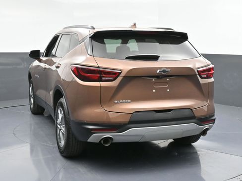 Used 2023 Chevrolet Blazer LT w/ Sound & Technology Package image 7