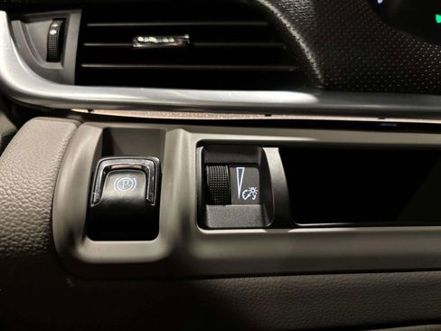 Used 2016 Cadillac XTS Luxury w/ Driver Awareness Package image 38