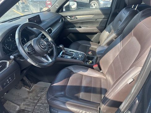 Used 2019 MAZDA CX-5 Signature image 9