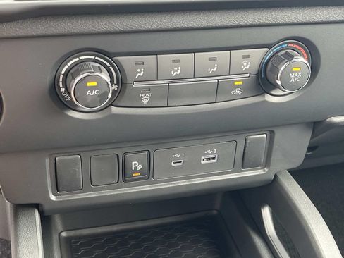 New 2026 Nissan Frontier SV w/ Tow Package RWD image 26