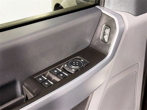 Used 2023 Ford F150 XLT w/ Trailer Tow Package image 17