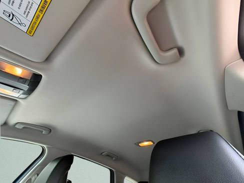 Used 2025 Kia Sportage EX FWD image 20
