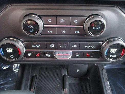 New 2025 Ford Bronco Outer Banks AWD/4WD image 29