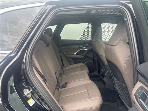 Certified 2025 Audi Q5 Premium Plus w/ Premium Plus AWD/4WD image 27