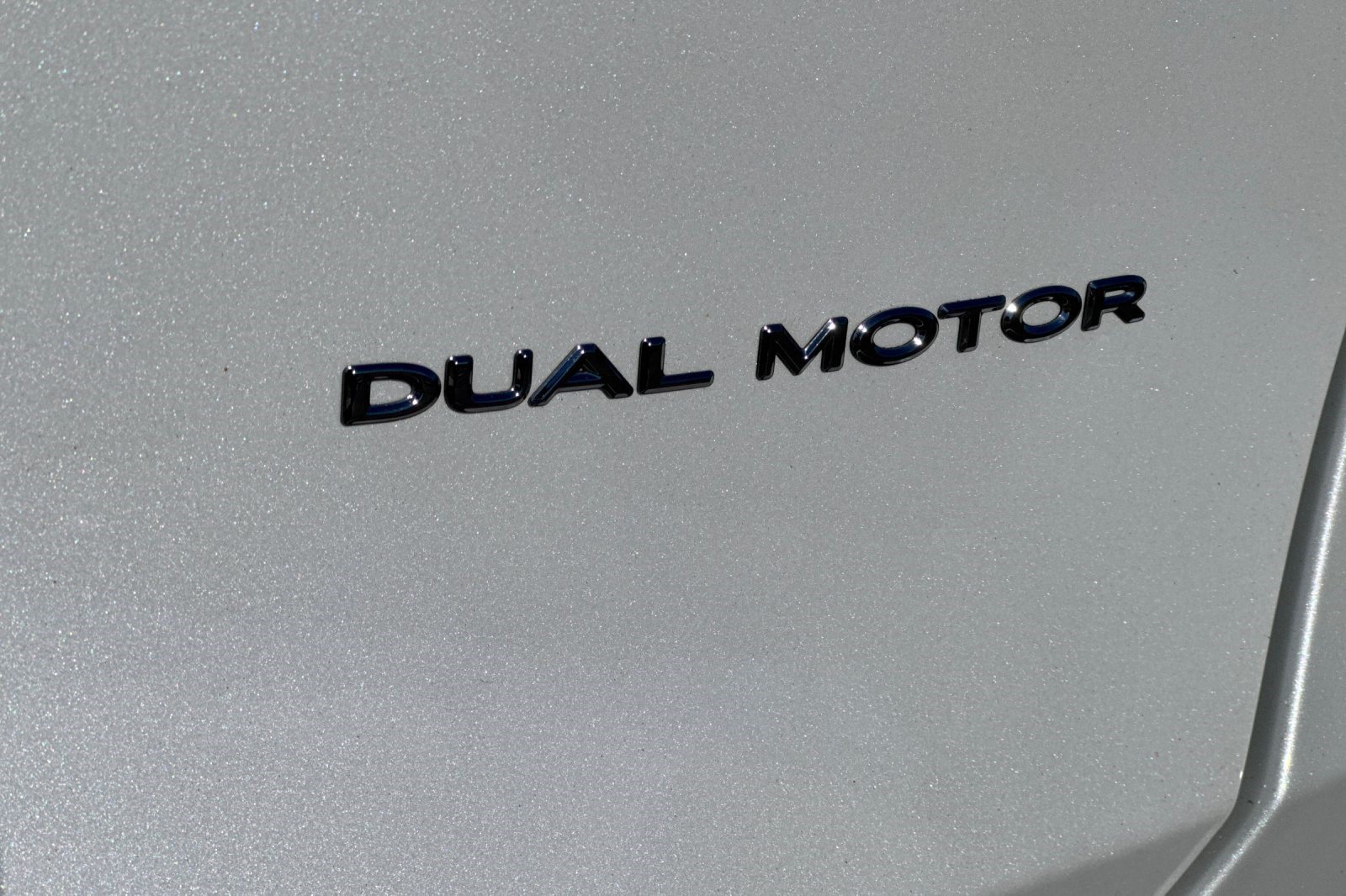 Used 2025 Tesla Model Y Long Range AWD/4WD image 27