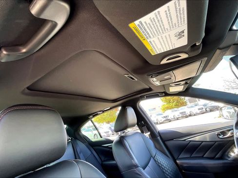 Used 2018 INFINITI Q50 Red Sport 400 w/ Sensory Package (Sport) image 12