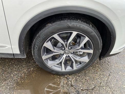 Used 2023 Acura MDX SH-AWD w/ Technology Package image 16