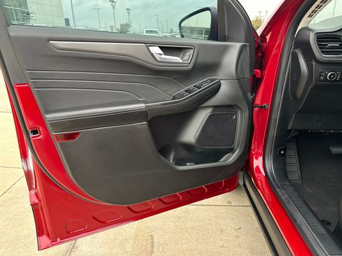 New 2026 Ford Escape SE image 10