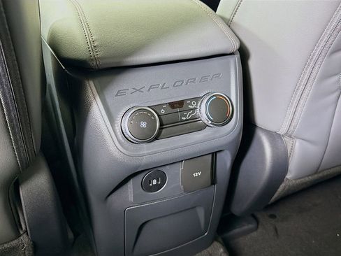 New 2025 Ford Explorer Active w/ Active Comfort Package image 25