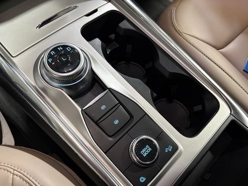 Used 2023 Ford Explorer XLT w/ Equipment Group 202A image 16