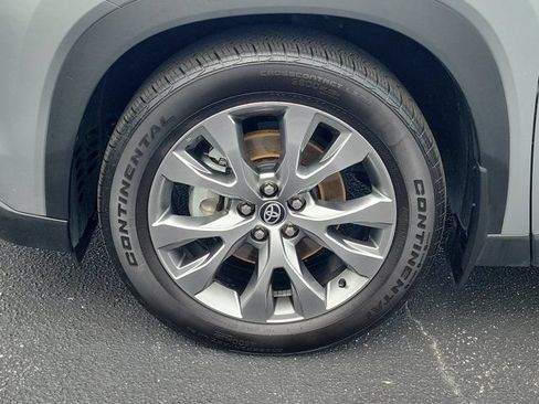 Used 2024 Toyota Grand Highlander FWD image 32