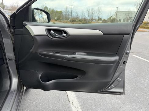 Used 2019 Nissan Sentra S FWD image 18