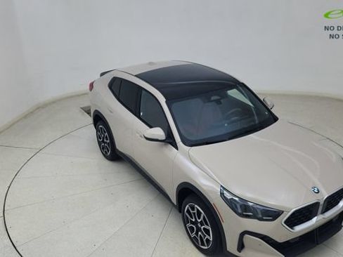 Used 2026 BMW X2 xDrive28i AWD/4WD image 76