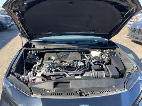 Used 2025 Toyota Camry LE image 31