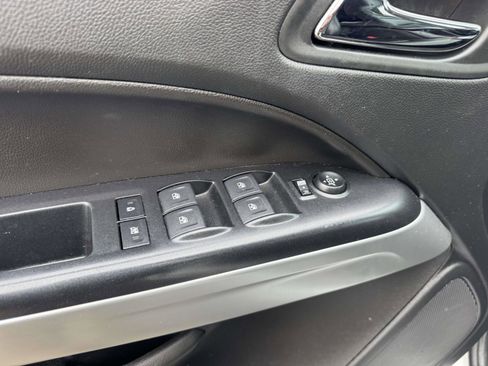 Used 2020 Chevrolet Colorado ZR2 w/ ZR2 Dusk Special Edition image 19