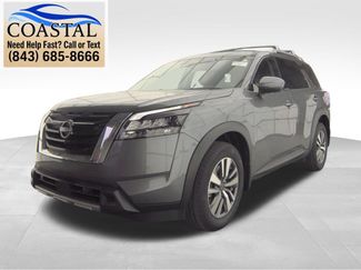 Used 2025 Nissan Pathfinder SL AWD/4WD video 1