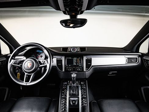 Certified 2016 Porsche Macan S AWD/4WD image 25