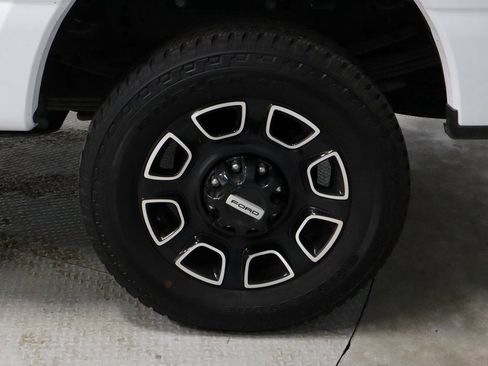 Certified 2023 Ford F350 Lariat w/ Lariat Ultimate Package image 21