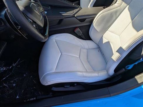 Used 2022 Chevrolet Corvette Stingray Coupe w/ 1LT image 18