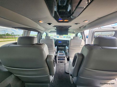 Used 2020 Chevrolet Express 2500 w/ Enhanced Convenience Package RWD image 60