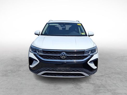 Used 2022 Volkswagen Taos SEL AWD/4WD image 2