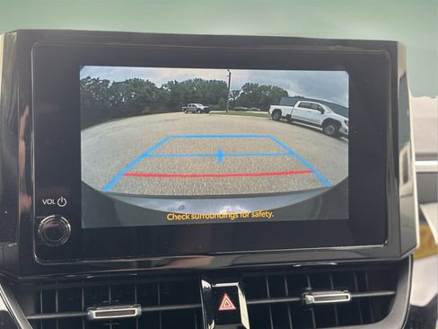 Used 2024 Toyota Corolla SE image 27