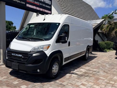 Used 2023 RAM ProMaster 3500 w/ Premium Convenience Group FWD image 3