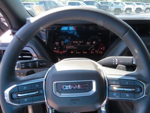 Used 2025 GMC Yukon XL Elevation w/ Technology Package AWD/4WD image 23