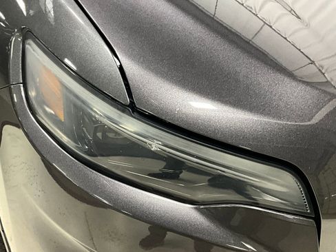 Used 2019 Jeep Cherokee Latitude Plus image 25