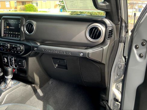 Certified 2022 Jeep Wrangler Unlimited Rubicon 4xe w/ Safety Group image 16