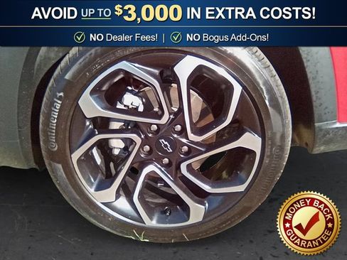 Used 2026 Chevrolet Trax RS w/ Sunroof Package FWD image 13