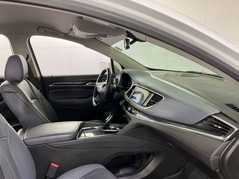 Used 2020 Buick Enclave Essence w/ Sound and Sites Package FWD image 32