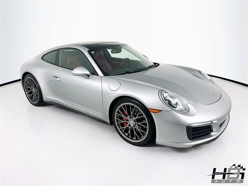Used 2018 Porsche 911 Carrera 4S image 4