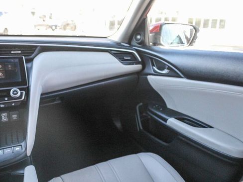Used 2019 Honda Insight Touring image 6