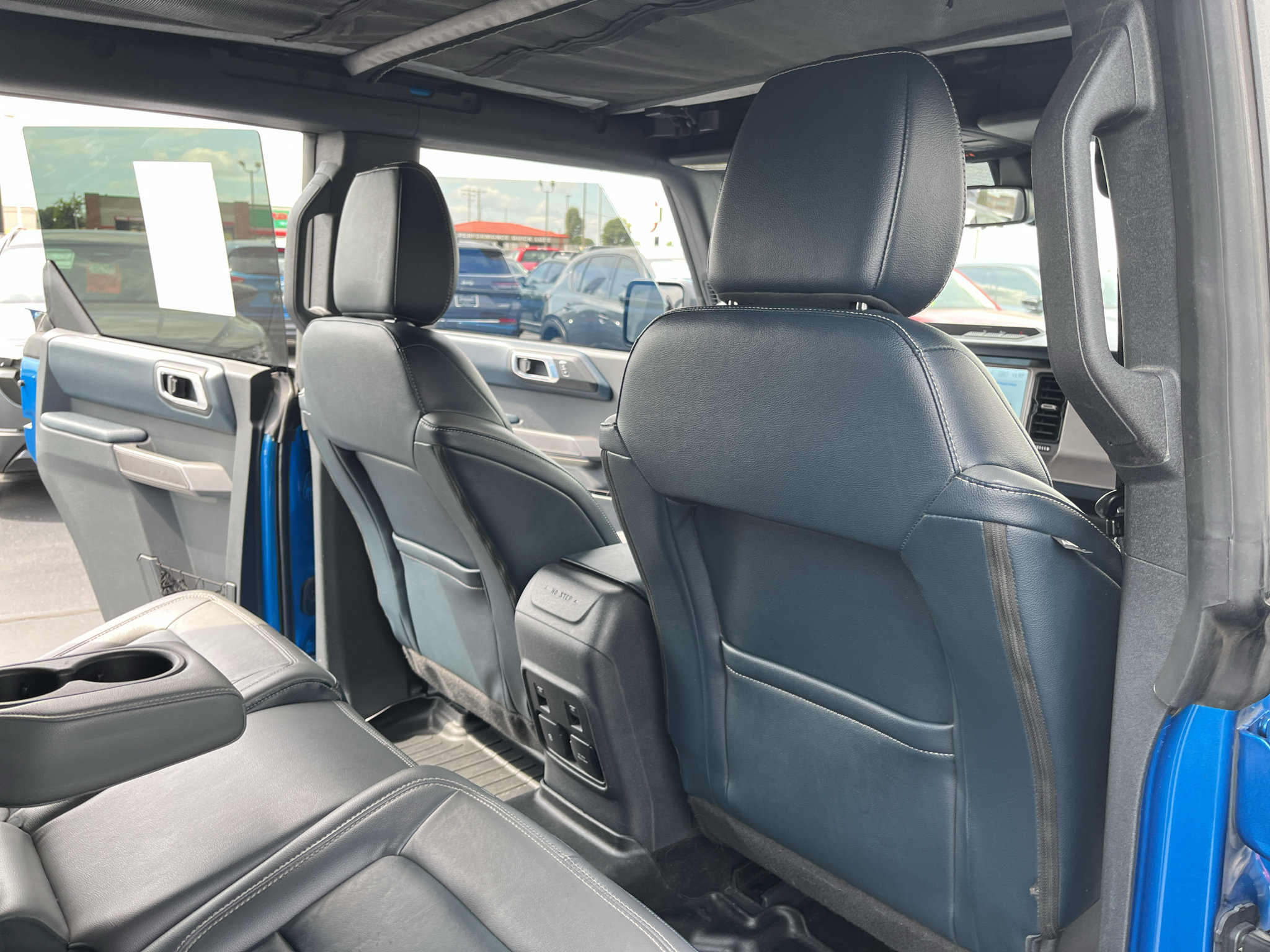 Used 2022 Ford Bronco Outer Banks AWD/4WD image 42