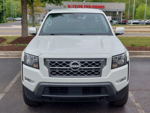Used 2024 Nissan Frontier SV w/ Technology Package AWD/4WD image 3