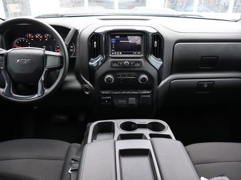 Used 2024 Chevrolet Silverado 1500 Custom Trail Boss w/ LPO, Dark Essentials Package image 17