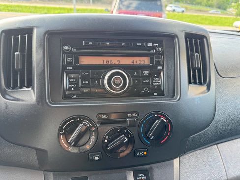 Used 2016 Chevrolet City Express LT FWD image 19