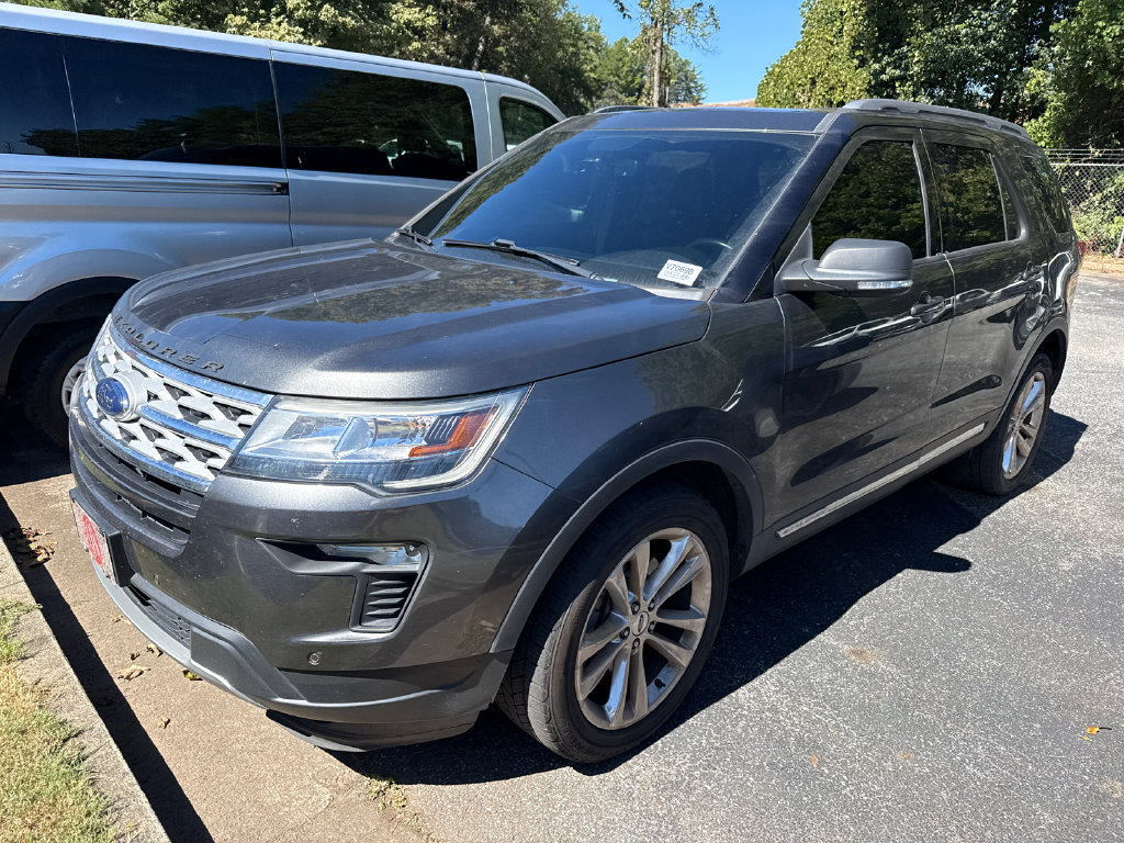 Used 2019 Ford Explorer XLT w/ Equipment Group 202A AWD/4WD image 8
