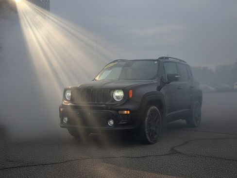 Used 2019 Jeep Renegade Altitude w/ Quick Order Package 2XM AWD/4WD image 24