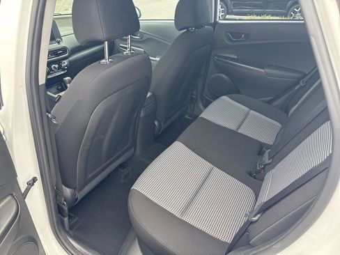 Used 2022 Hyundai Kona SE FWD image 15