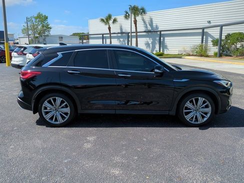 Used 2021 INFINITI QX50 Sensory image 4